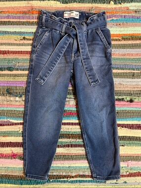 abercrombie kids high-rise girlfriend dark denim paperbag waist jeans w tie belt
